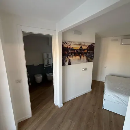 Last Floor Aurelio Vaticano Apartment *