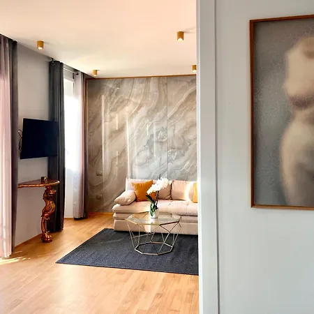 Luxury Monti Quirinale Apartment *