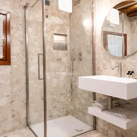 Ca' San Geremia Apartment *