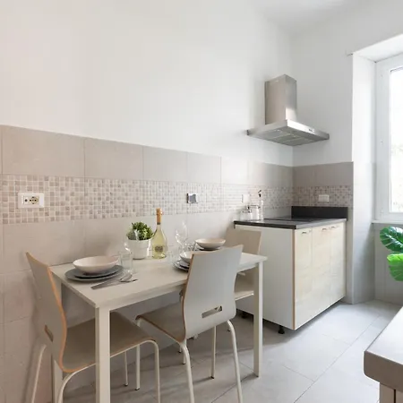Dream House Re Di - 50mt To Metro Station, Position, 4pax, 2bdr Rome