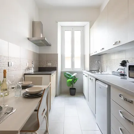 Dream House Re Di - 50mt To Metro Station, Position, 4pax, 2bdr Apartment *