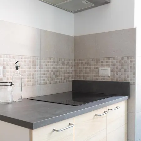 Dream House Re Di - 50mt To Metro Station, Position, 4pax, 2bdr Apartment Rome