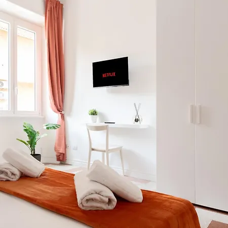 Dream House Re Di - 50mt To Metro Station, Position, 4pax, 2bdr Apartment