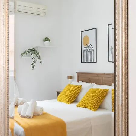 Dream House Re Di - 50mt To Metro Station, Position, 4pax, 2bdr Apartment *