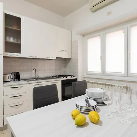 Apartment Garbatella Appartamento Moderno Relax E Comfort