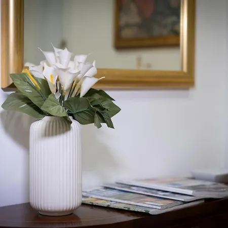 Pantheon Charming By Varental Apartment Rome