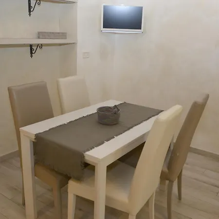 Locazione Turistica Di Carlo Apartment *