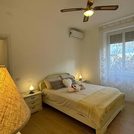 Apartment Sophia Luxury Confortevole E In Ottima Posizione