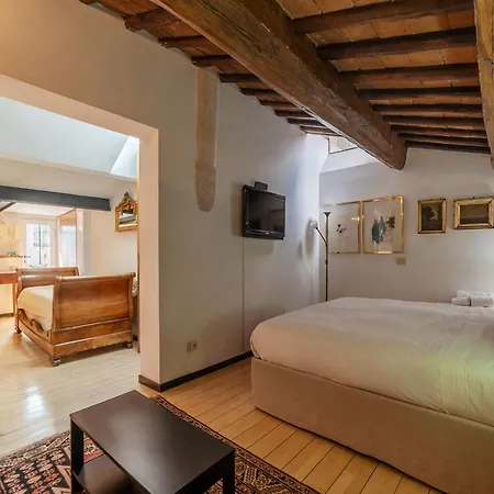 Orange With Bathroom And Shared Terrace Rome