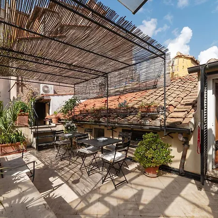 Orange With Bathroom And Shared Terrace Homestay Rome