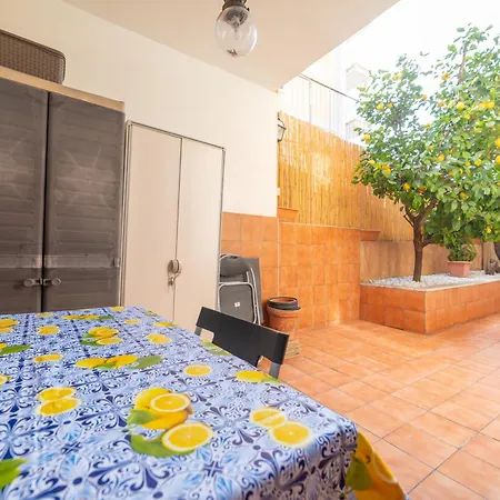 Lemon House Rome