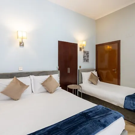 Portafortuna - Close To Colosseum Guest house 2*