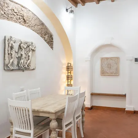 Domus Capocci - Rione Monti * Rome