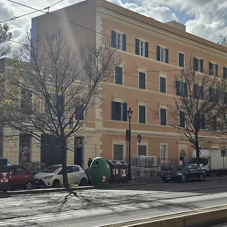 Colosseum Luxury 41