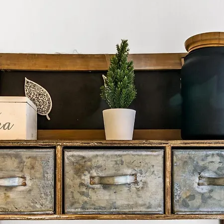 St Peter Vatican- Stylish Apartment, Apartment