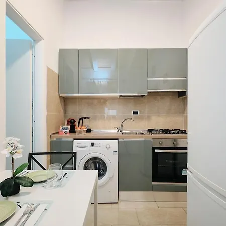 5 Cozy Pigneto Apt, Wifi & Ac * Rome