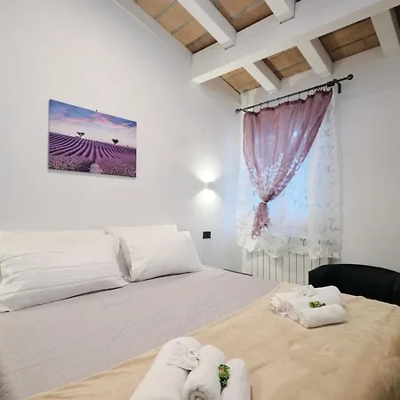 Apartment 5 Cozy Pigneto Apt, Wifi & Ac