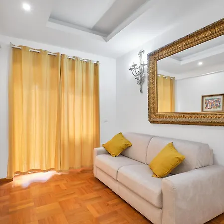 Apartment 2nd Level Rome