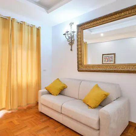 2nd Level Apartment Rome