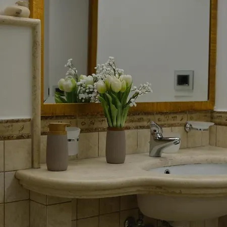 Casa Iulia - Raffinata Dimora Nel Cuore Di Apartment