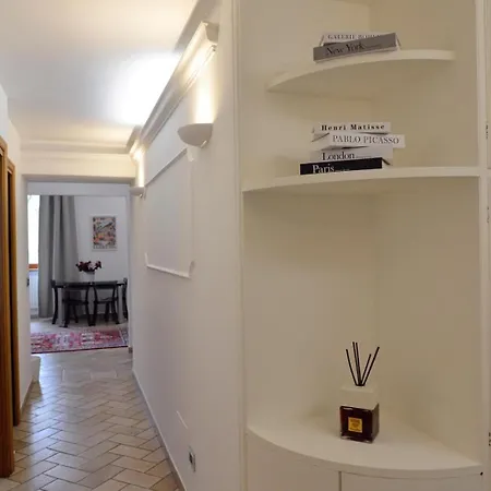 Casa Iulia - Raffinata Dimora Nel Cuore Di * Rome