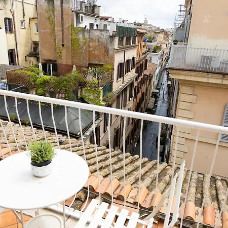 Iflat Spanish Steps Elegant & Spacious Apartment