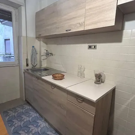Entire Apartment-casal Bertone-tiburtina Rome