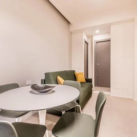 Ep2000 Holidays Apartment Rom