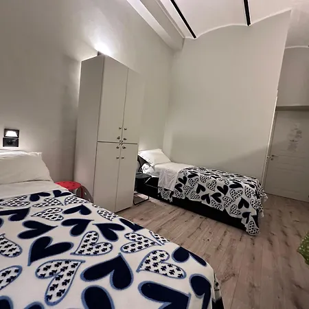 Holidays Hostel Rome