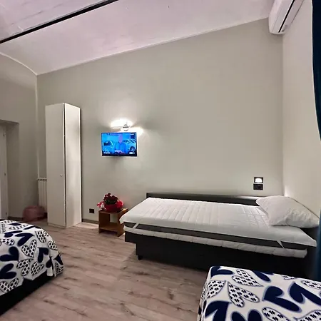 Hostel Holidays Rome