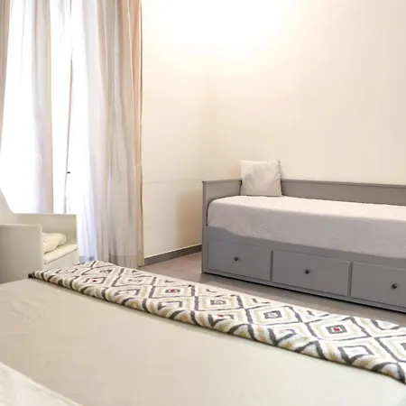 Domus Superior Domizio - Pantheon Apartment *