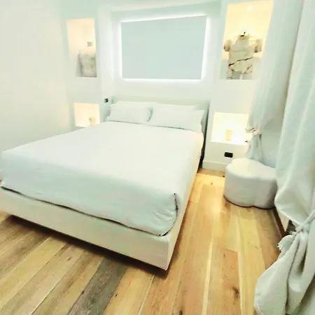 B89 Luxury Gallery House Piazza Di Spagna Apartment