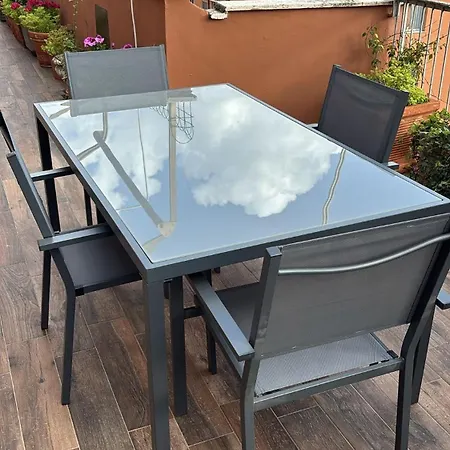 La Terrazza Su Apartment *