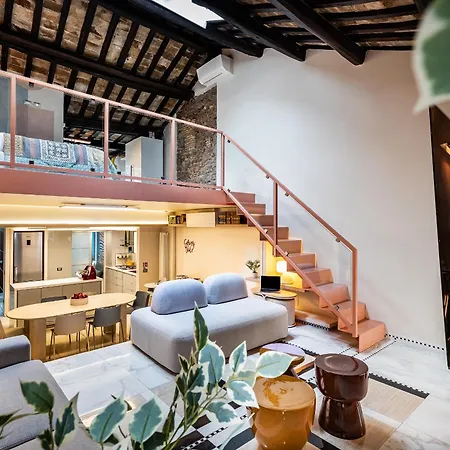 Altiora - Luxury Loft In Trastevere, شقة