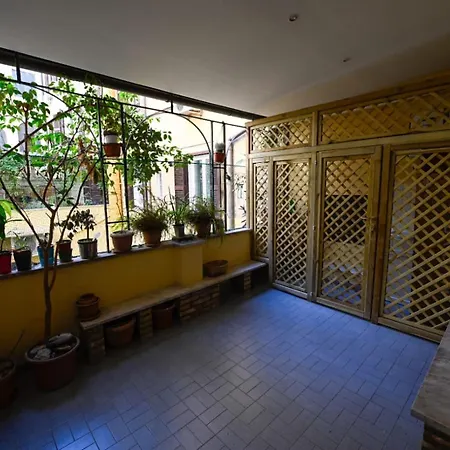 Habitat 42 * Rome