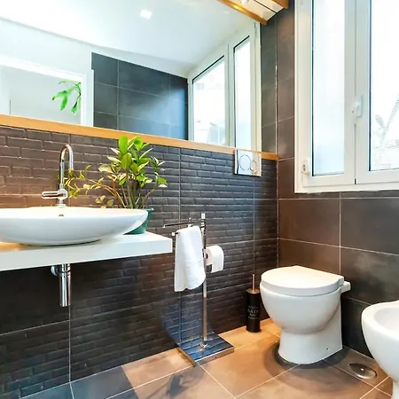Apartment River House