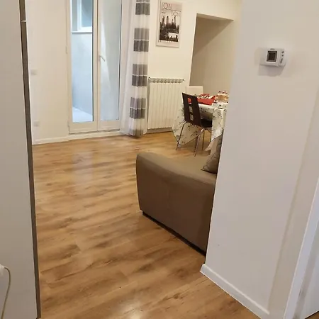 Apartment La Dimora Di Sara A 10 Minuti Da Termini Rome