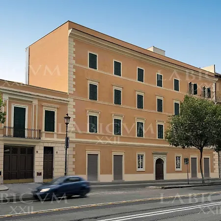 Labicum Xxii - Modern Near The Colosseum