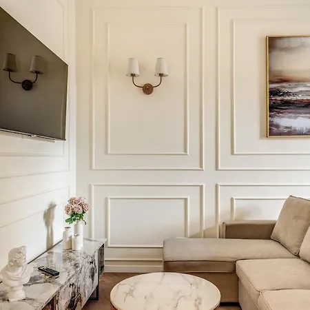 Apartment 3 Minutes Walk From Termini Station With Temple View *