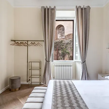 3 Minutes Walk From Termini Station With Temple View Apartment