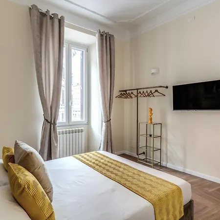 Apartment 3 Minutes Walk From Termini Station With Temple View