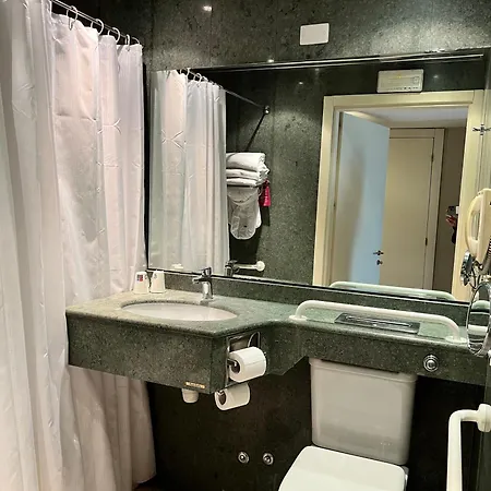 Crowne Plaza St. Peter's By Ihg 4* Roma