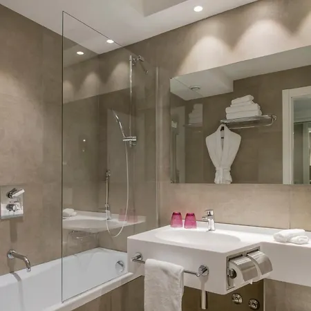 Crowne Plaza St. Peter's By Ihg Hotel 4*