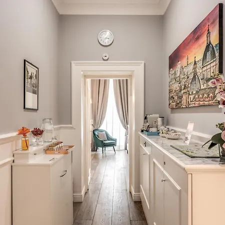 Guest house Piazza Di Spagna Just For Us 3*