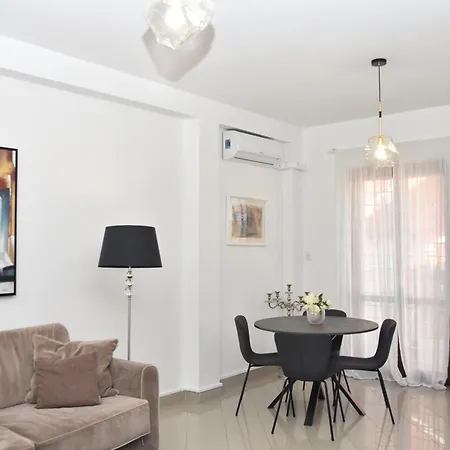 Diasof Apartment