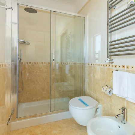 Hotel Esposizione Luxury 3*