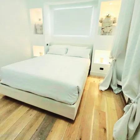 Apartment B89 Luxury Gallery House Piazza Di Spagna *