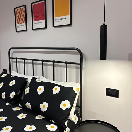 Apartment Urban Concept Santa Croce In Gerusalemme - Entire Rome