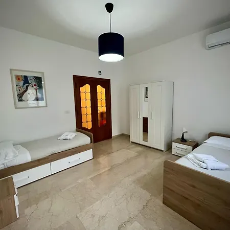 Domus Lidia Apartment *