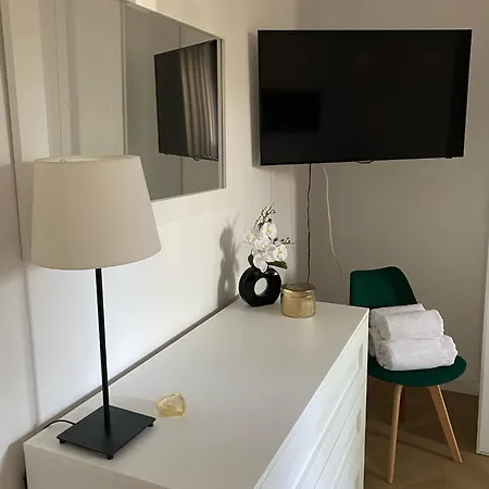 Bart House Apartament *